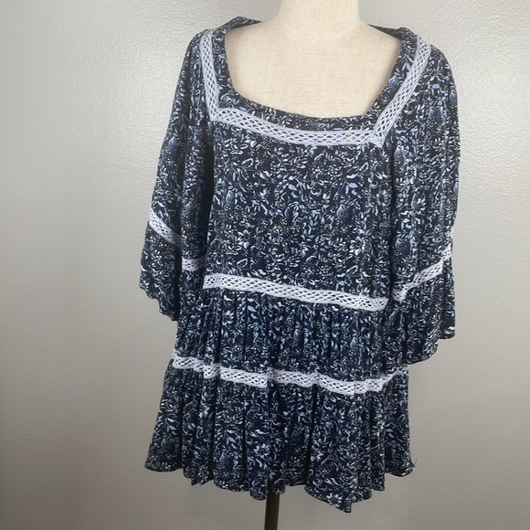 Free People blue floral tiered flowy square neck peasant blouse size medium - Picture 2 of 8